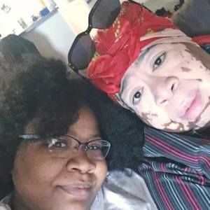 Meet your Posher, Latasha